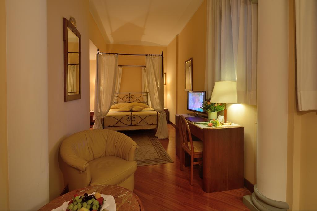 Hotel Roma Florence Exterior photo